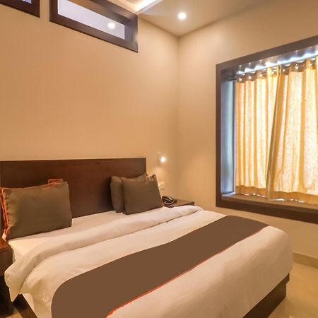 Townhouse Amaraa Farms Near Lulu Hypermarket Lakhnaú Exteriér fotografie