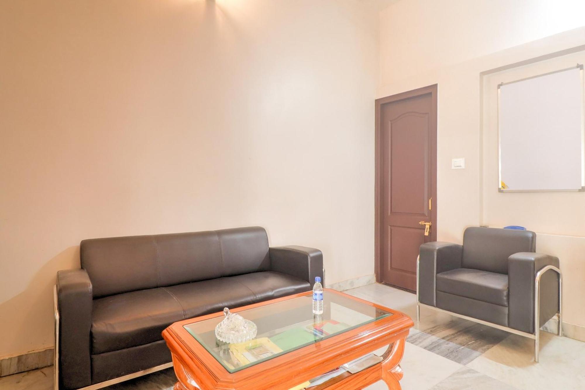 Townhouse Amaraa Farms Near Lulu Hypermarket Lakhnaú Exteriér fotografie