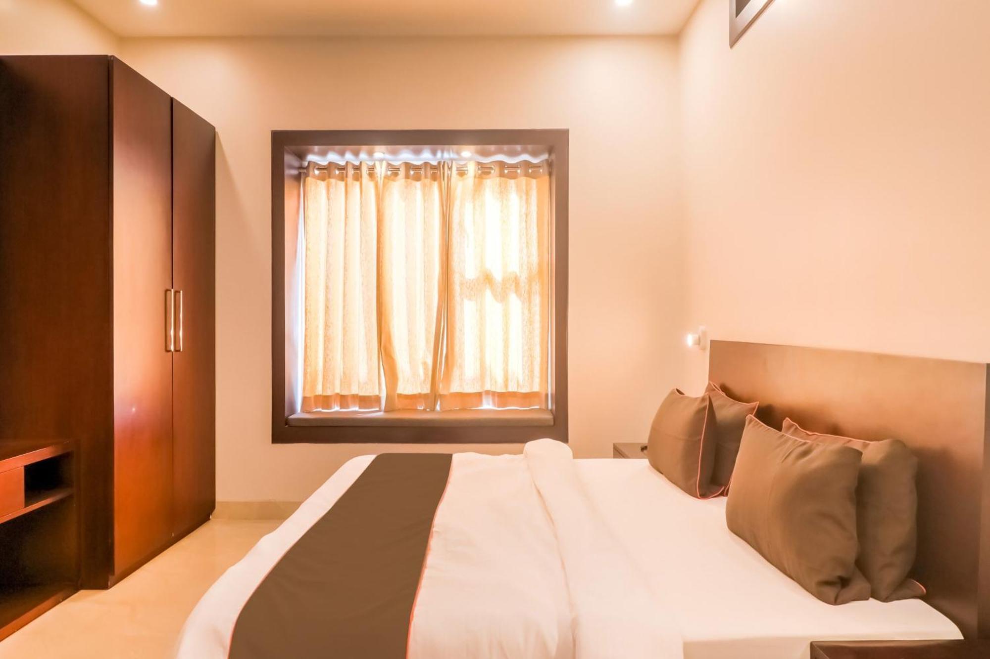 Townhouse Amaraa Farms Near Lulu Hypermarket Lakhnaú Exteriér fotografie